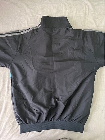 Diğer Adidas hırka