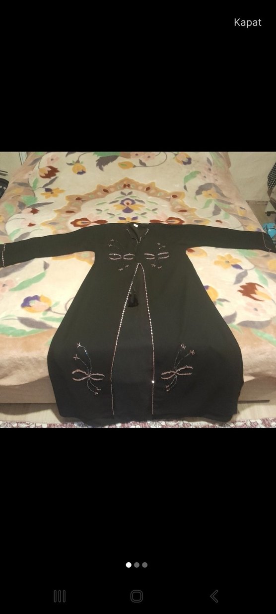 Uzun Kollu Siyah Nakışlı Kadın Elbisesi sadece birkez girdim - Görsel 2
