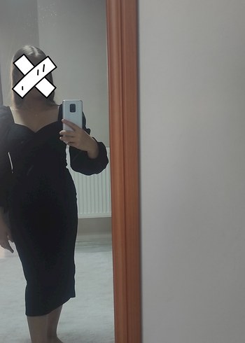 Siyah V Yaka Uzun Kollu Kalem Elbise