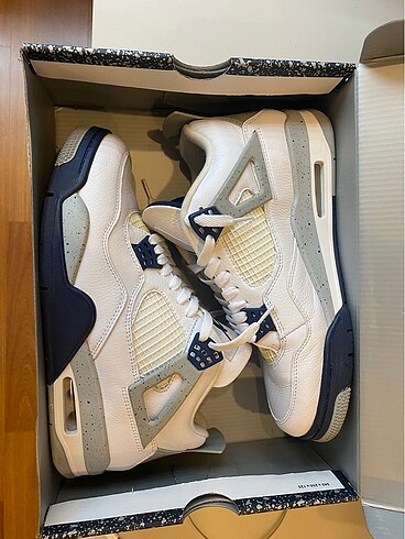 Jordan 4 midnight