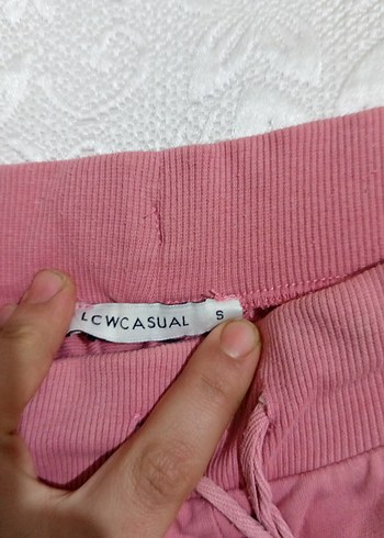 Pembe Mini Pamuklu Rahat Kadın Şort - Görsel 2