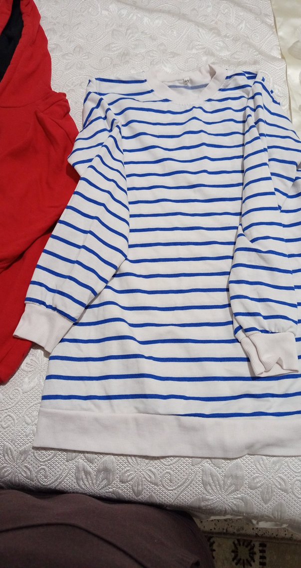 Kadın Kırmızı Kapüşonlu Sweatshirt - Görsel 2