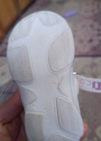 Kız Çocuk Pembe Bağcıklı ve Cırt Cırtlı Spor Ayakkabı - Görsel 3