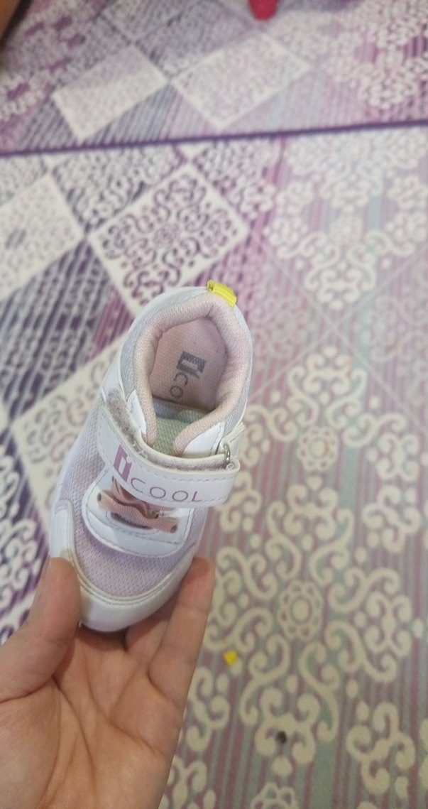 Kız Çocuk Pembe Bağcıklı ve Cırt Cırtlı Spor Ayakkabı - Görsel 4