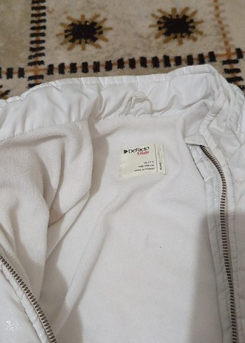 Beyaz Kapüşonlu Fermuarlı Kadın Ceket - Görsel 2