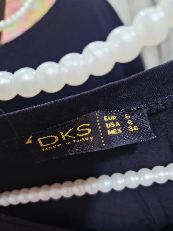 Siyah V Yaka Düğmeli Kadın Bluz - Görsel 4