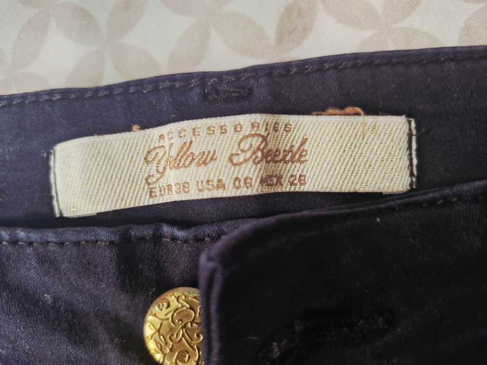 Düğmeli Siyah Denim Mini Şort - Görsel 3