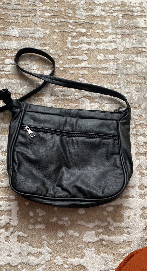 Siyah Deri Kadın Çapraz Çanta - Görsel 2