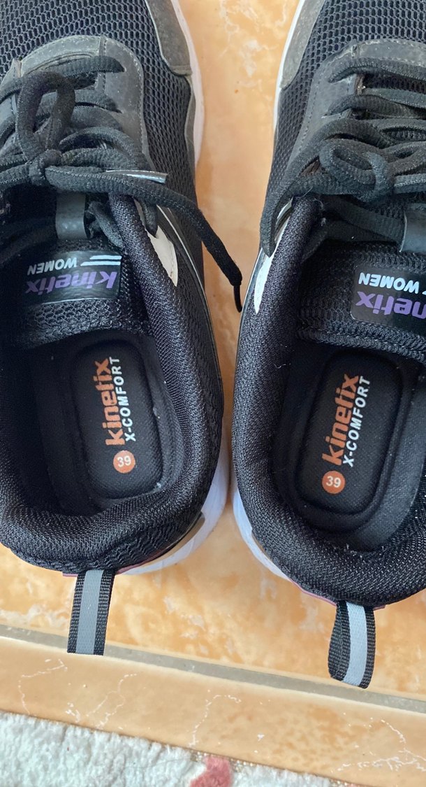 Siyah kadın spor ayakkabı - Görsel 3