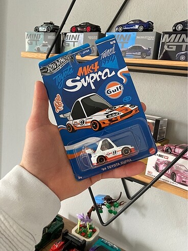  HOTWHEELS TOYOTA SUPRA MK 4