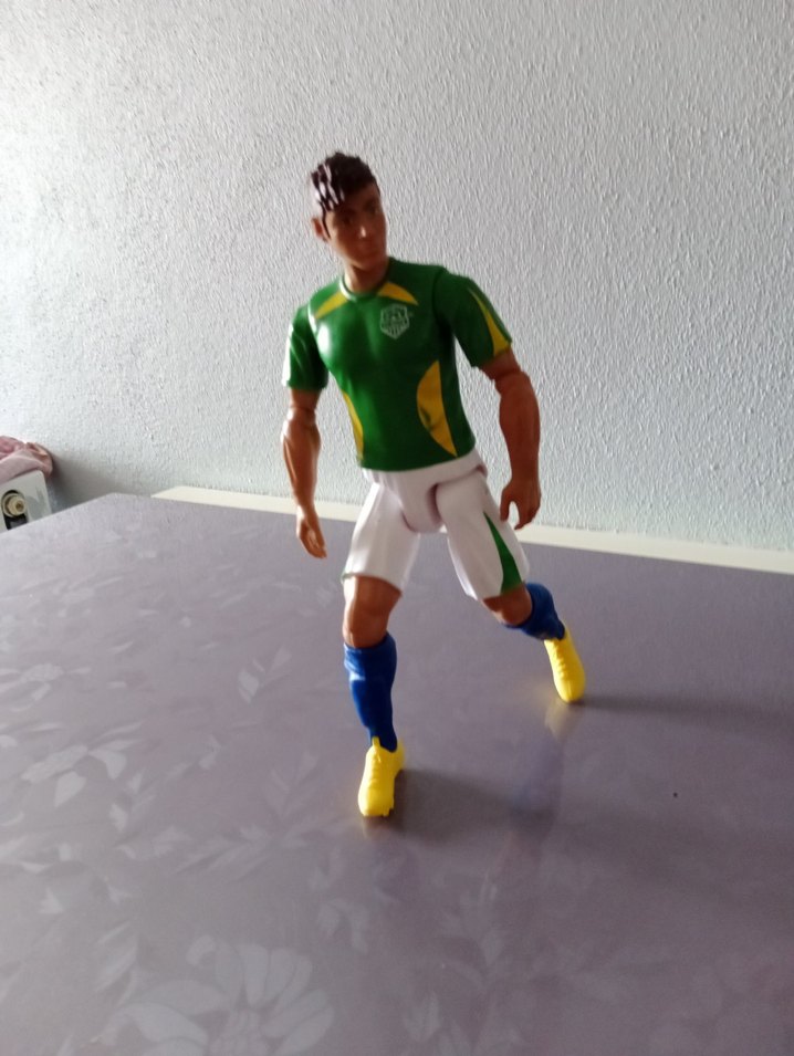 Yeşil Renkli Futbolcu Aksiyon Figürü Nemar JR - Görsel 5