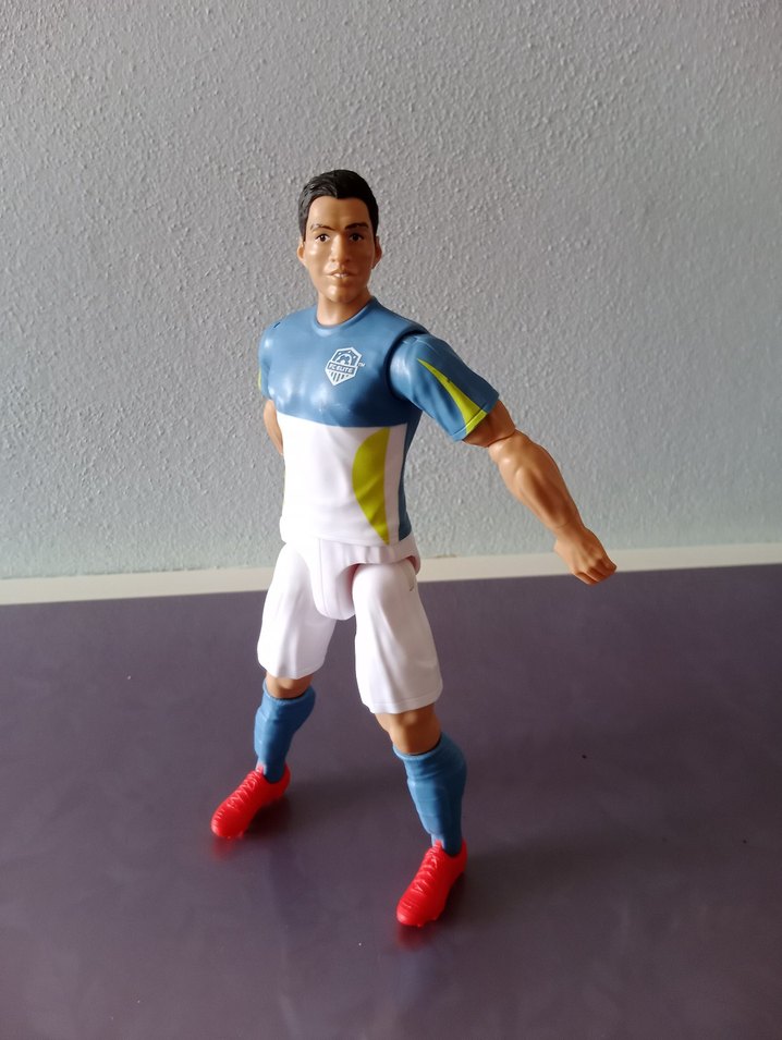 Mavi Renkli Futbolcu Figürü Suarez - Görsel 4