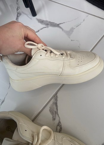 Lcw 37 numara krem renk spor ayakkabı - Görsel 5