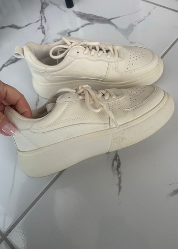 Lcw 37 numara krem renk spor ayakkabı - Görsel 3