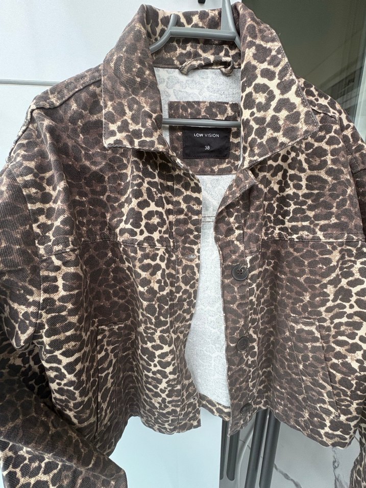 Lcw 38 beden leopar ceket - Görsel 3