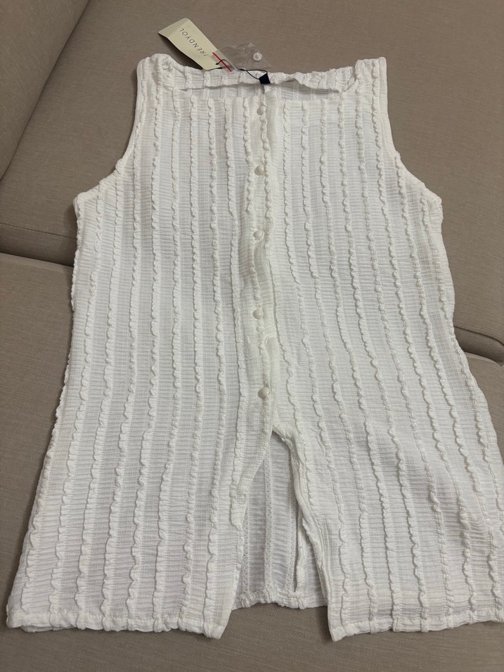 Trendyolmilla M beden Beyaz Kısa Kollu Pliseli Triko Bluz - Görsel 2