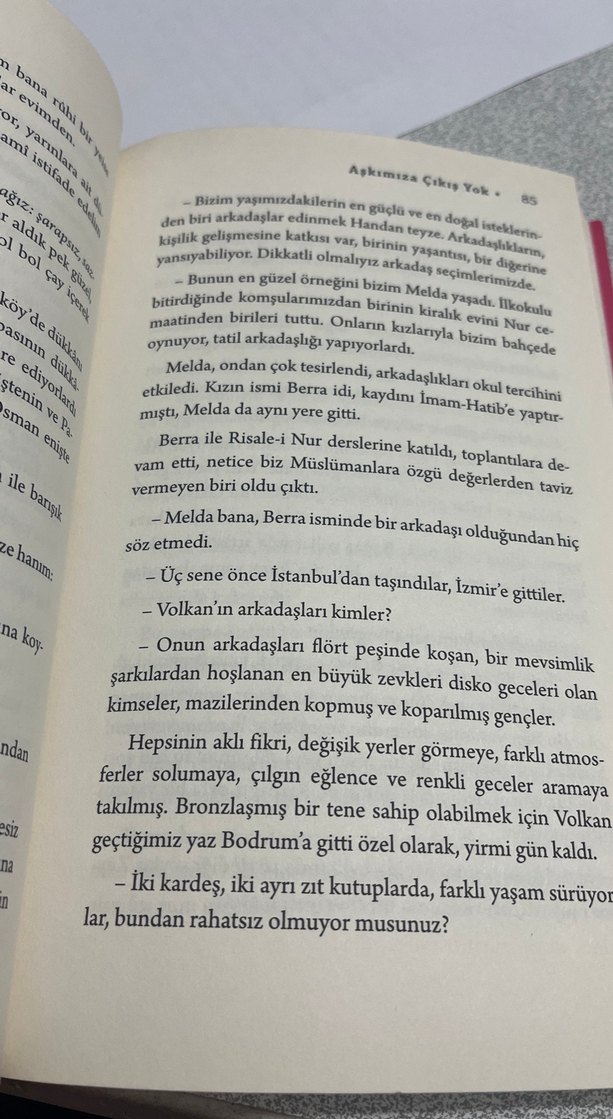 Sevim Asimgil - Aşkımıza Çıkış Yok - Görsel 3