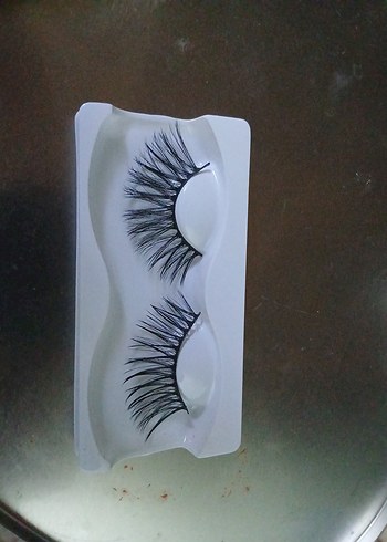 takma kirpik - Görsel 2