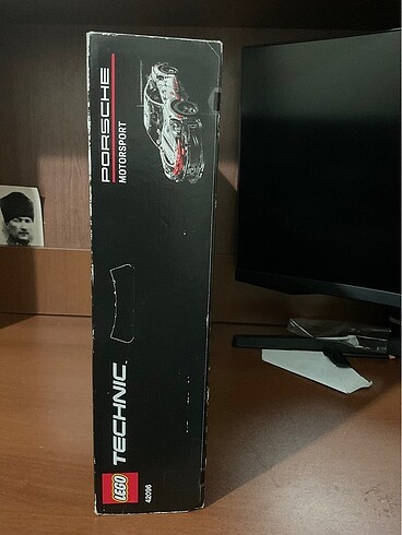 Beden Lego technic porsche 911 rsr 42096