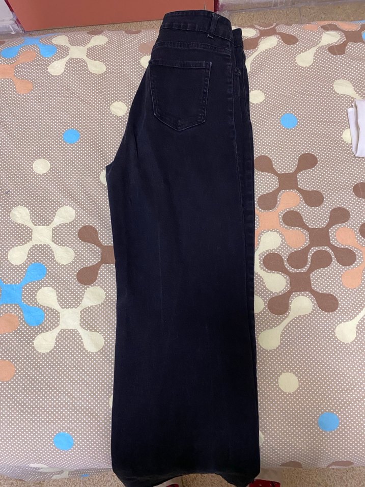 Kadın Siyah Bol Kesim Midi Kot Pantolon - Görsel 3