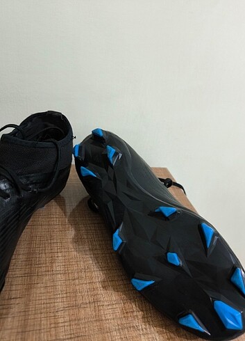 43 Beden Adidas erkek krampon 43 Numara