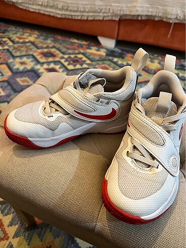 28 Beden Nike spor ayakkabı