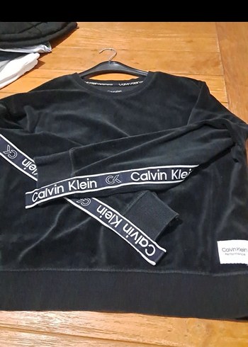 Calvin Klein m