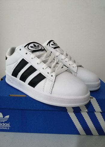 Beyaz Siyah Sneakers