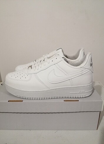 Nike Air Force 