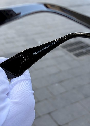 Prada Siyah Transparan Kadın Gözlük - Görsel 2