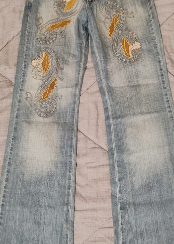 Düşük bel kadın kot pantolon