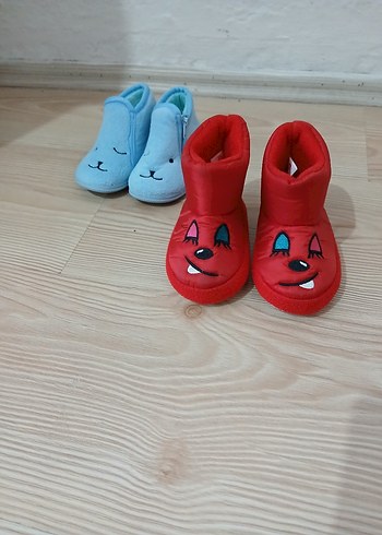 Diğer 2 Adet Bebek Ayakkabısı