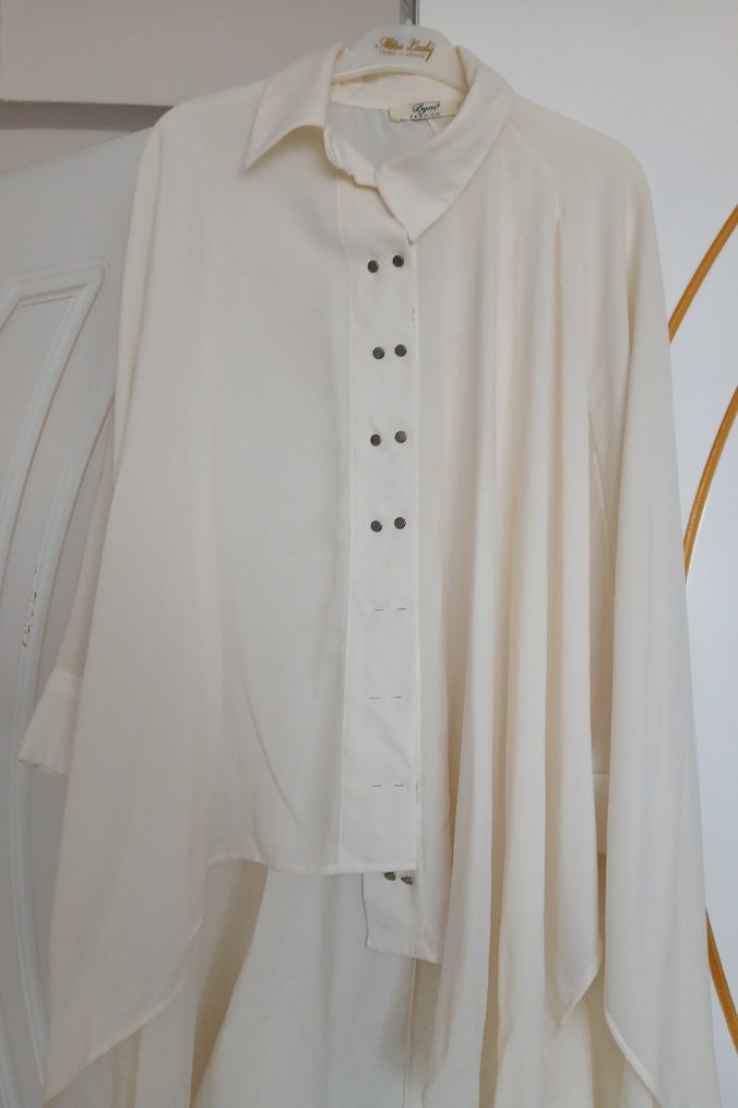 Kadın Takım Etek Düğmeli Beyaz Uzun Kollu Salaş Gömlek - Görsel 2