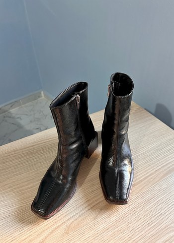 Siyah Tokalı Deri Kadın Bot - Görsel 4