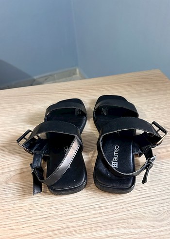 Siyah Tokalı Kadın Topuklu Sandalet - Görsel 3