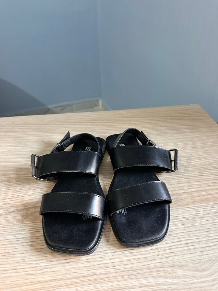 Siyah Tokalı Kadın Topuklu Sandalet - Görsel 2