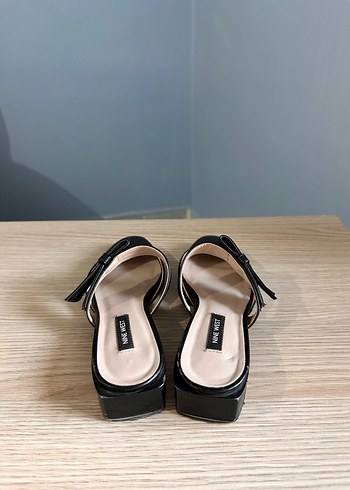 Kadın Siyah Tokalı Blok Topuk Terlik - Görsel 3