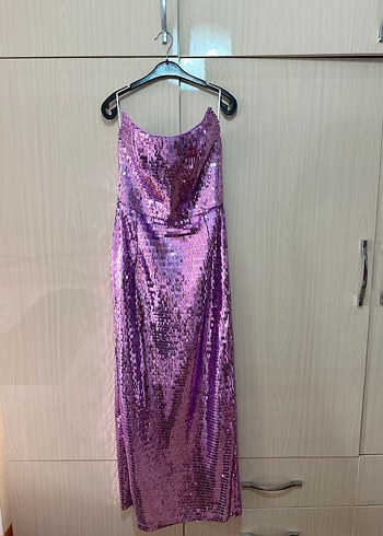 Parlak Lila Pul Detaylı Uzun Straplez Elbise - Görsel 4