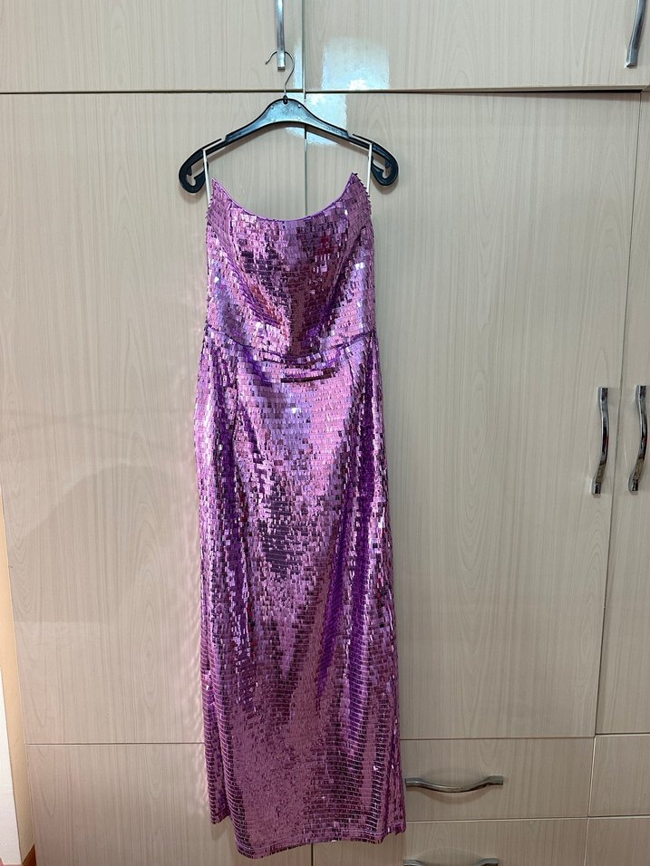 Parlak Lila Pul Detaylı Uzun Straplez Elbise - Görsel 4