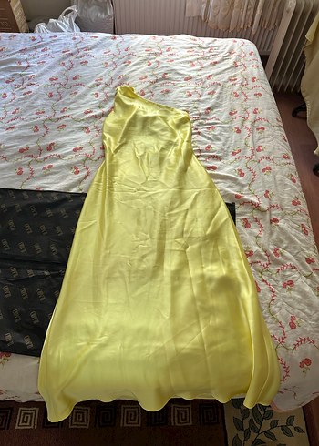 Sarı Tek Omuz Drapeli Uzun Elbise - Görsel 3