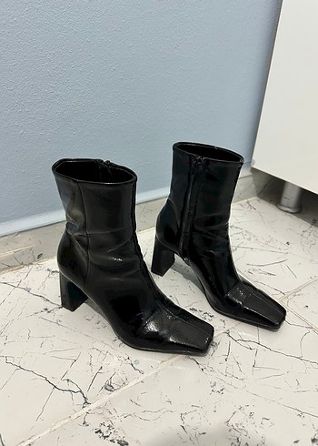 ZARA Parlak Siyah  Deri Blok Topuklu Kadın Bot - Görsel 5