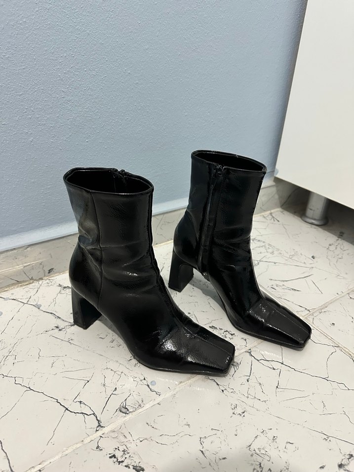 ZARA Parlak Siyah  Deri Blok Topuklu Kadın Bot - Görsel 5