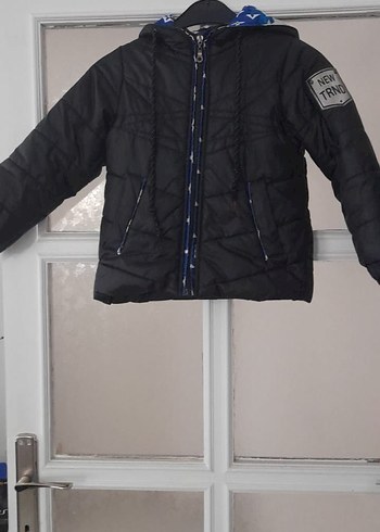 Erkek Çocuk Siyah Fermuarlı Kapüşonlu Mont - Görsel 3