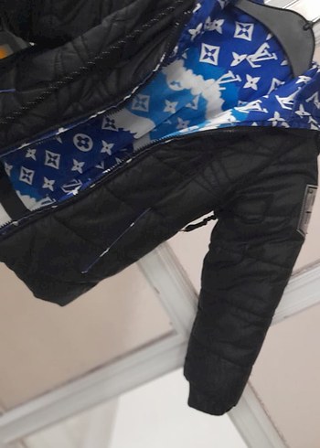 Erkek Çocuk Siyah Fermuarlı Kapüşonlu Mont - Görsel 5