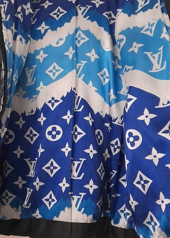 Erkek Çocuk Siyah Fermuarlı Kapüşonlu Mont - Görsel 4