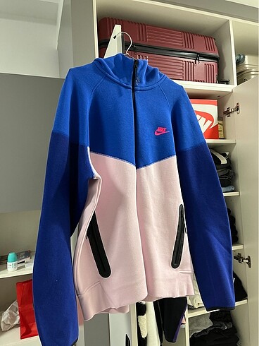 Nike tech mavi pembe üst