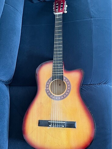 Barcelona Tarzı Sıfır Gitar
