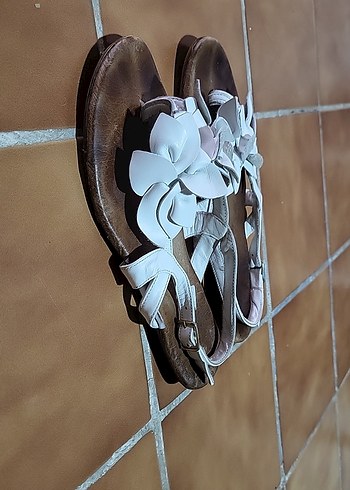 Diğer Kadın Sandalet