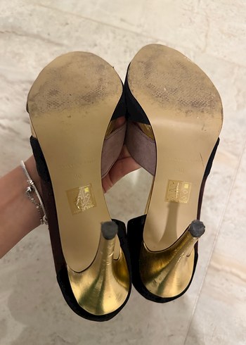 Charles & Keith Kahverengi Süet Topuklu Kadın Ayakkabı - Görsel 4