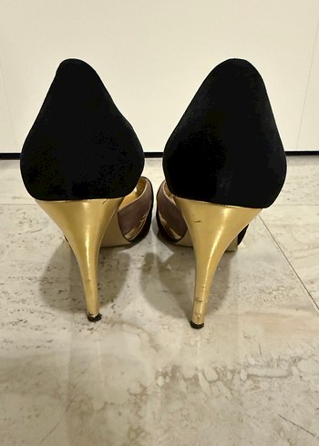 Charles & Keith Kahverengi Süet Topuklu Kadın Ayakkabı - Görsel 3